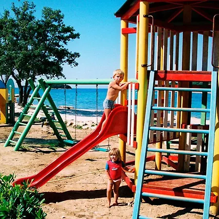 Semesterbostad Holiday Home Camping Valkanela.4 Vrsar