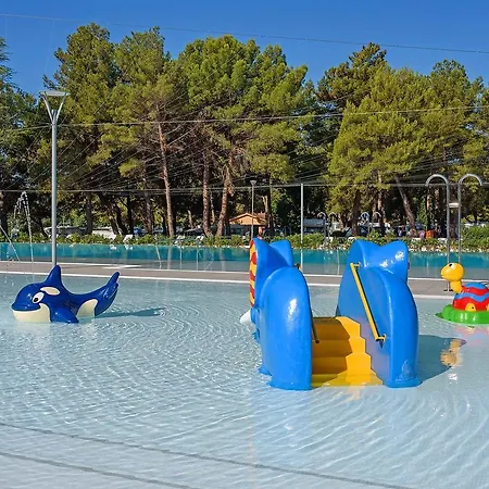 Holiday Home Camping Valkanela.4